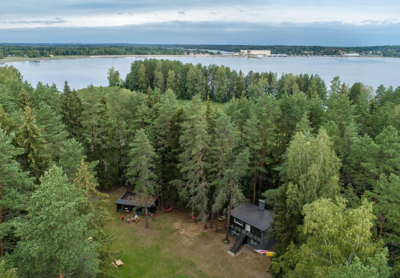 Lodge "Ezisa Midzina" Ķegums Exterior foto